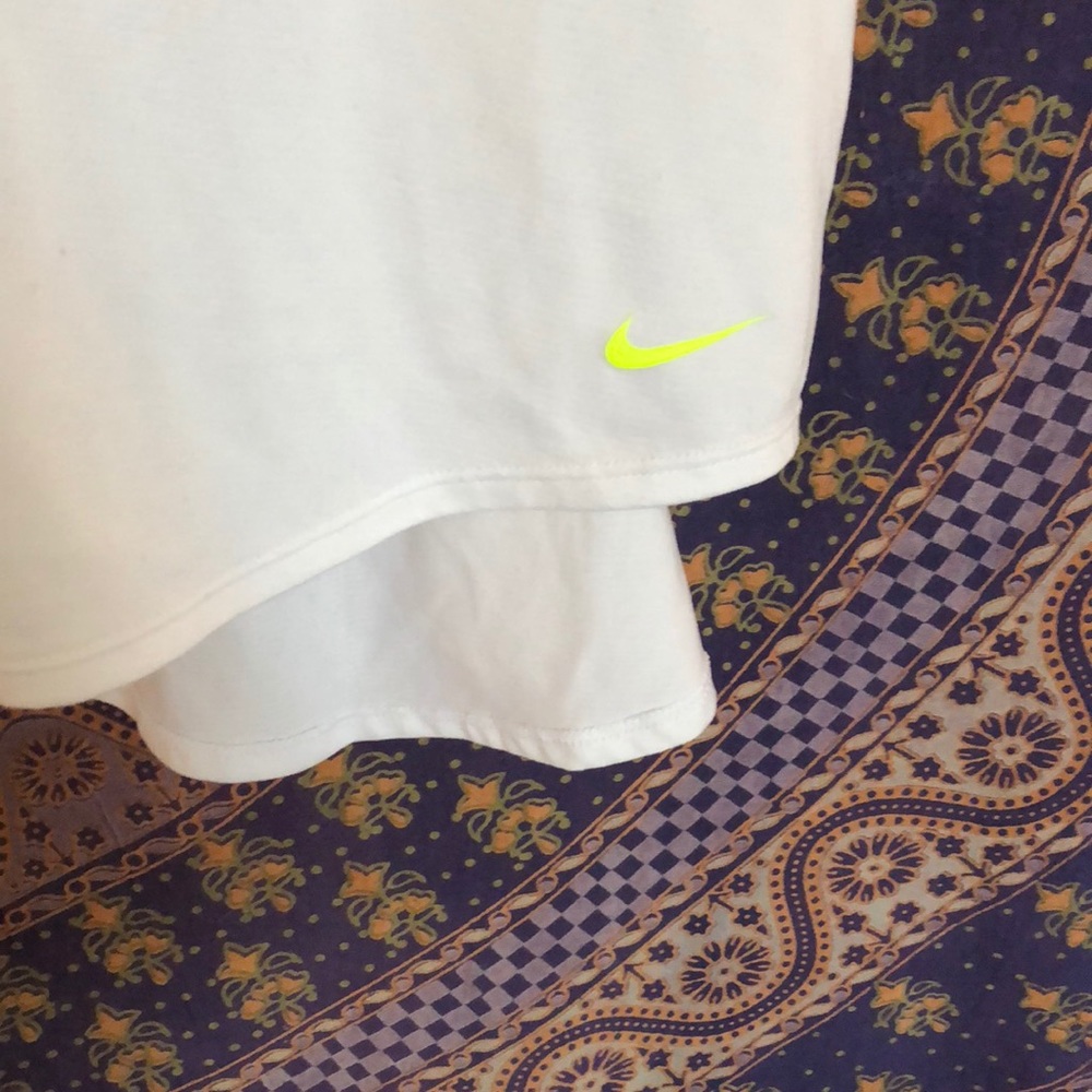Nike Workout Tank - Picture 2 of 3